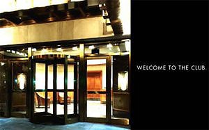 Envoy Club Hotel entrance