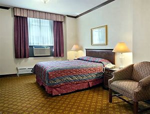 Days Hotel room